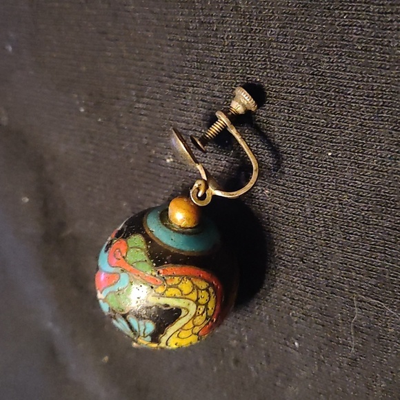 Vintage Cloisonne Dragon Sperical Screw Back Earrings - Picture 3 of 3